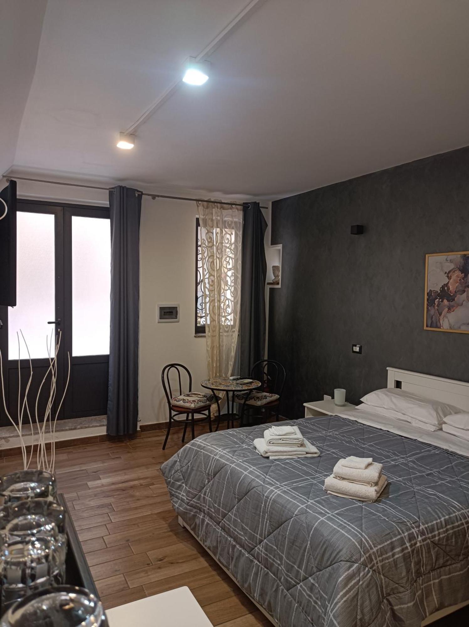 La Jacaranda Hotel Taormina Bagian luar foto